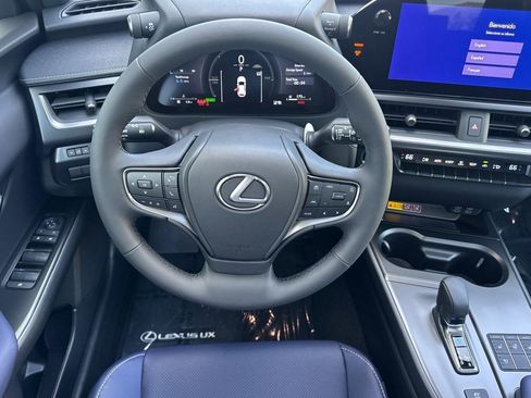 New 2026 Lexus UX 300h FWD image 25
