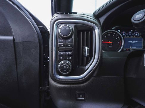 Used 2022 Chevrolet Silverado 1500 High Country w/ Safety Package II AWD/4WD image 26