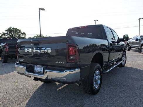 Used 2026 RAM 2500 Big Horn AWD/4WD image 6
