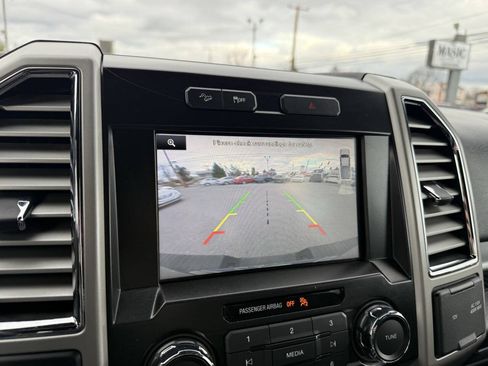 Used 2015 Ford F150 Lariat AWD/4WD image 21