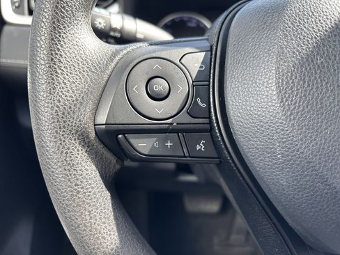 Certified 2021 Toyota RAV4 XLE w/ Convenience Package image 16