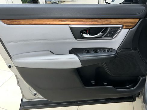 Used 2020 Honda CR-V Touring image 17