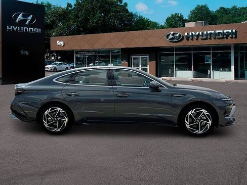 Used 2024 Hyundai Sonata SEL w/ Convenience Package image 10