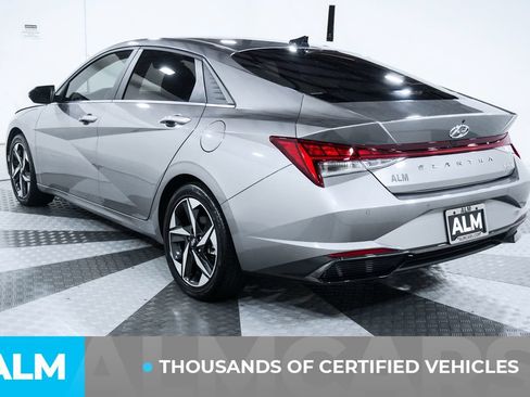 Used 2023 Hyundai Elantra Limited FWD image 4