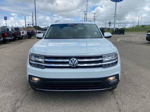 Used 2018 Volkswagen Atlas SEL Premium AWD/4WD image 16