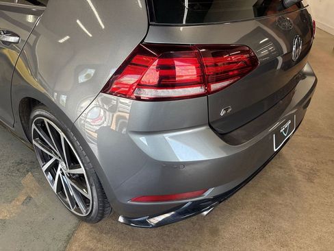 Used 2018 Volkswagen Golf R 4-Door AWD/4WD image 22