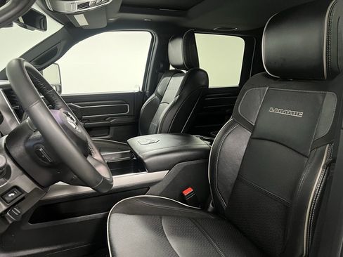 Used 2024 RAM 3500 Laramie w/ Night Edition image 24