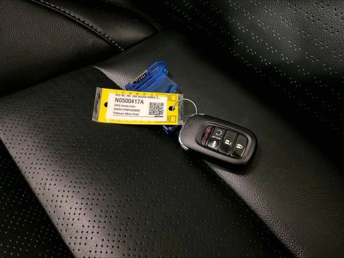 Used 2023 Honda Civic Touring image 31