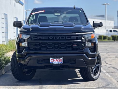 New 2026 Chevrolet Silverado 1500 Custom Trail Boss w/ Turbomax Blackout Package image 2