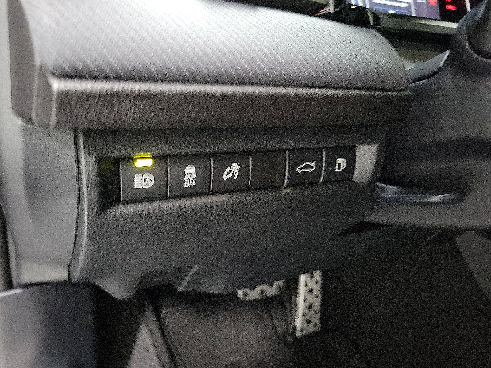 Certified 2026 Toyota Camry SE w/ Convenience Package FWD image 12