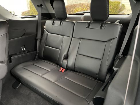 Certified 2023 Ford Explorer XLT w/ Equipment Group 202A image 22