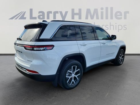 Used 2025 Jeep Grand Cherokee Limited w/ Trailer Tow Package image 5