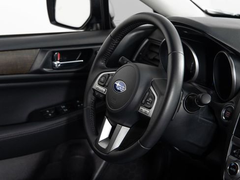 Used 2017 Subaru Outback 3.6R Limited image 25