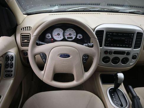 Used 2007 Ford Escape XLT image 15