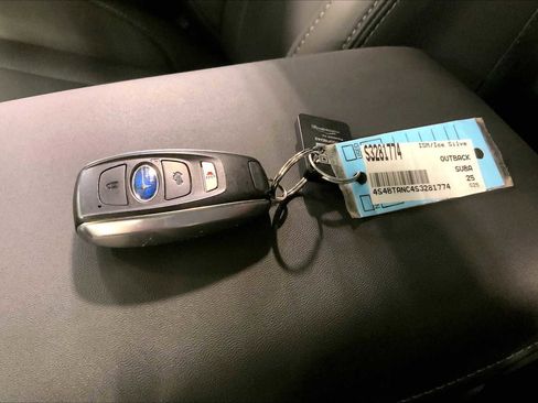 Certified 2025 Subaru Outback Limited image 15