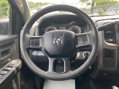 Used 2018 RAM 3500 Tradesman w/ Chrome Appearance Group AWD/4WD image 16