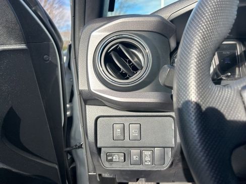 Used 2023 Toyota Tacoma TRD Sport image 25