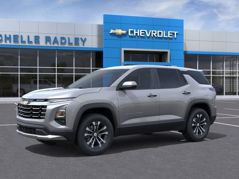 New 2026 Chevrolet Equinox LT w/ Convenience Package II image 2