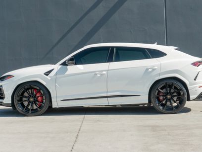 Used 2021 Lamborghini Urus