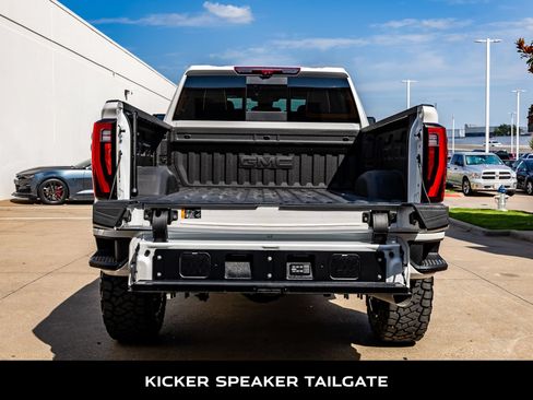 Used 2025 GMC Sierra 2500 Denali Ultimate AWD/4WD image 9