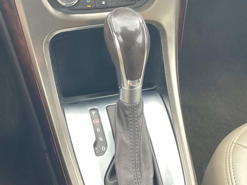 Used 2012 Buick Verano FWD image 21