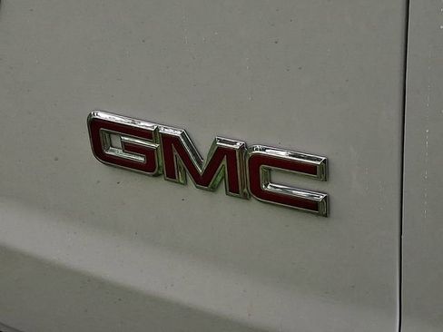 Used 2024 GMC Savana 2500 w/ Driver Convenience Package RWD image 8