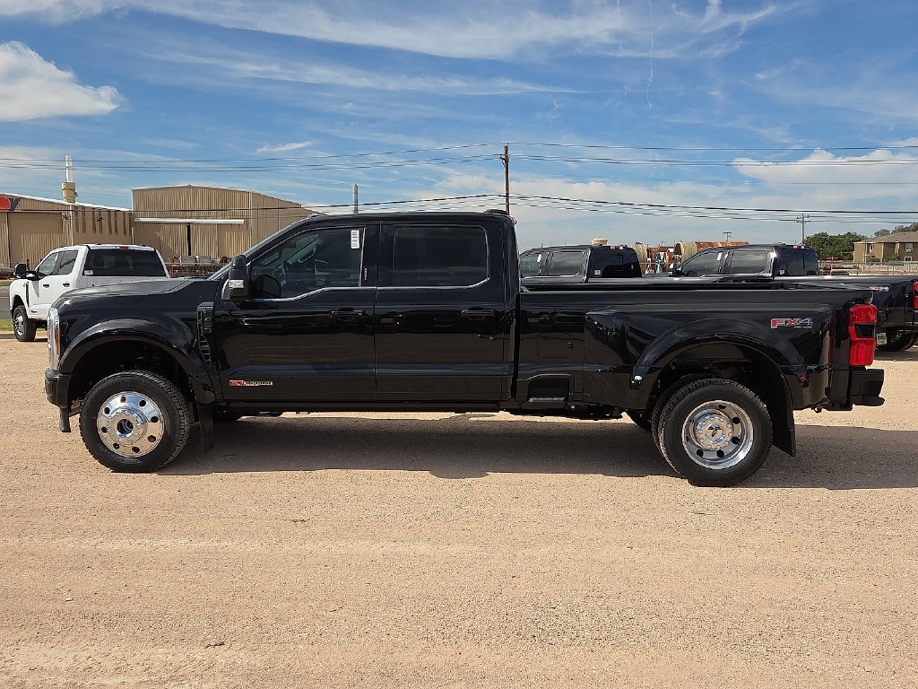 New 2027 Ford F450 Platinum w/ FX4 Off-Road Package AWD/4WD image 2