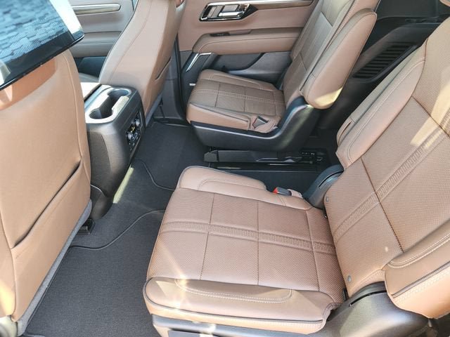 New 2026 Chevrolet Tahoe High Country AWD/4WD image 20