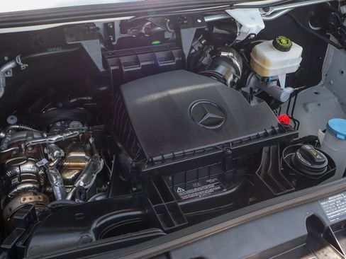 Used 2025 Mercedes-Benz Sprinter 2500 image 14