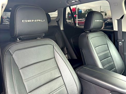 Used 2022 GMC Terrain Denali w/ Denali Premium Package AWD/4WD image 25