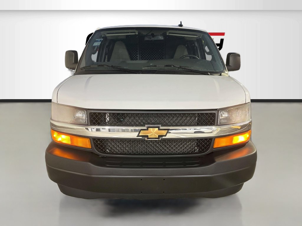 Used 2025 Chevrolet Express 2500 w/ Communications Package RWD image 2