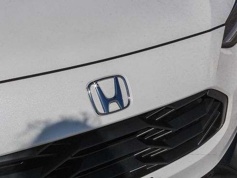 Certified 2025 Honda HR-V Sport image 12