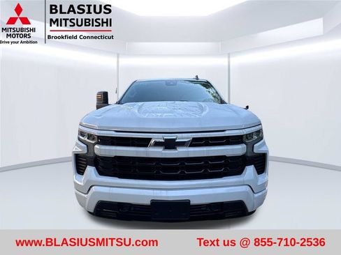 Used 2024 Chevrolet Silverado 1500 RST w/ Protection Package AWD/4WD image 4
