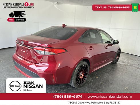 Used 2022 Toyota Corolla LE image 11