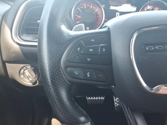 Used 2022 Dodge Challenger R/T RWD image 16