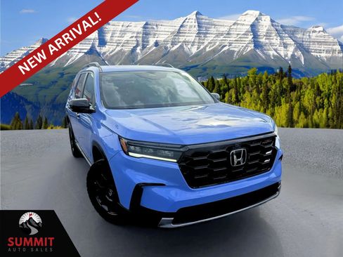 Used 2024 Honda Pilot TrailSport image 1
