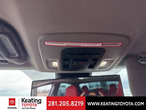 Used 2022 Toyota Camry XSE w/ Navigation Package image 21