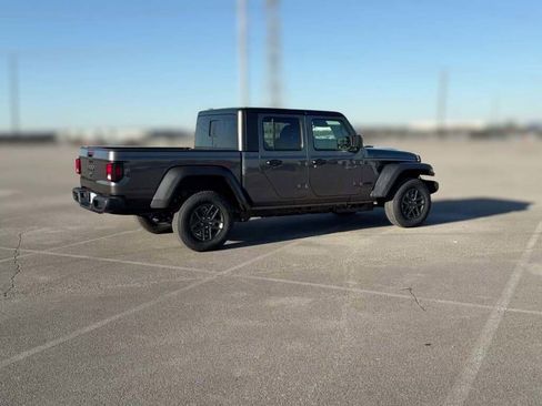 New 2026 Jeep Gladiator Sport image 13