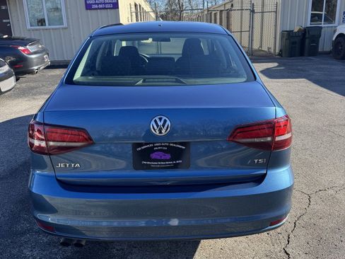 Used 2016 Volkswagen Jetta S image 3