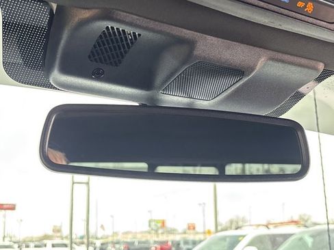 Used 2025 Ford F150 Lariat w/ Equipment Group 501A Mid image 40