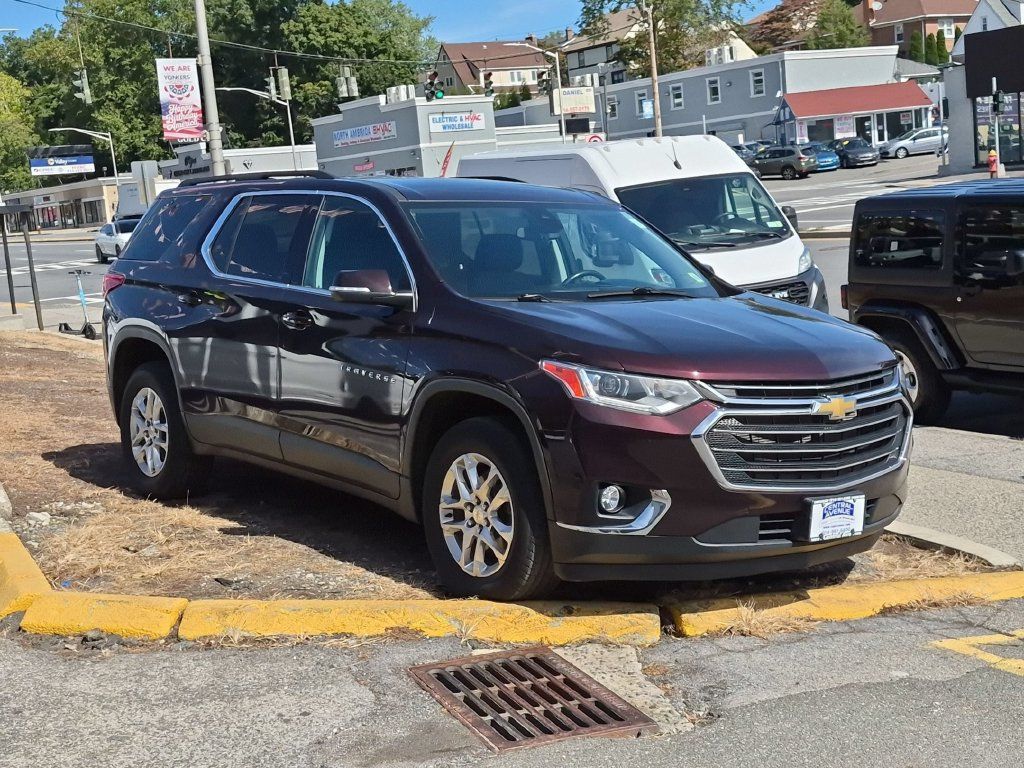 Used 2021 Chevrolet Traverse LT AWD/4WD image 3