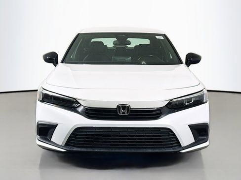 Used 2023 Honda Civic Sport image 2
