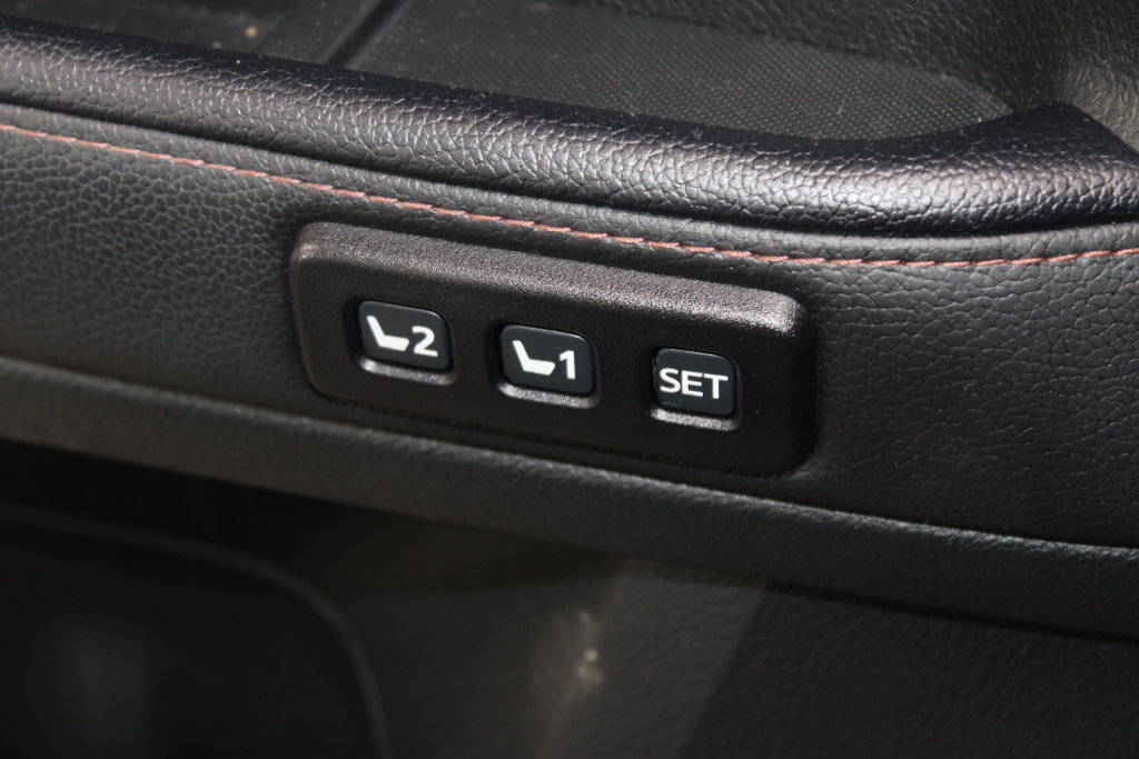 Used 2020 Toyota 4Runner Limited AWD/4WD image 26