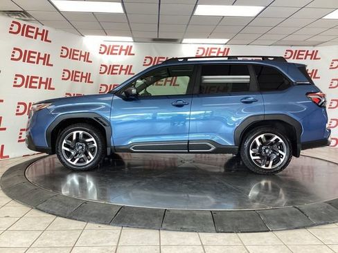 Used 2025 Subaru Forester Limited w/ Popular Package #1 AWD/4WD image 4