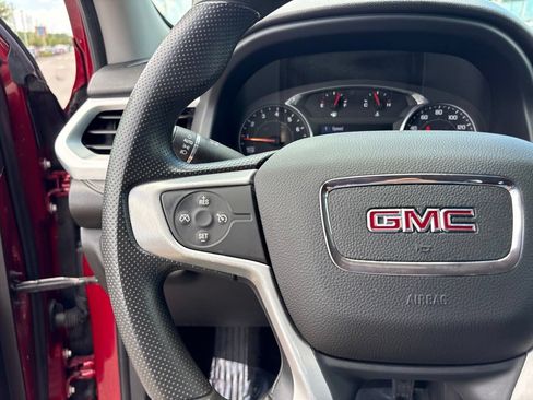 Used 2021 GMC Acadia SLE FWD image 30
