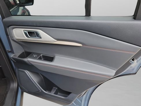 New 2026 Ford Explorer Active image 25