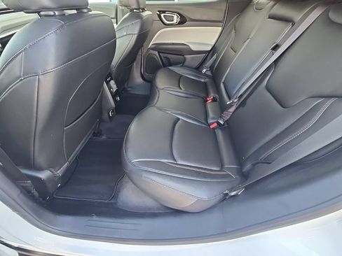 Used 2024 Jeep Compass Limited AWD/4WD image 34
