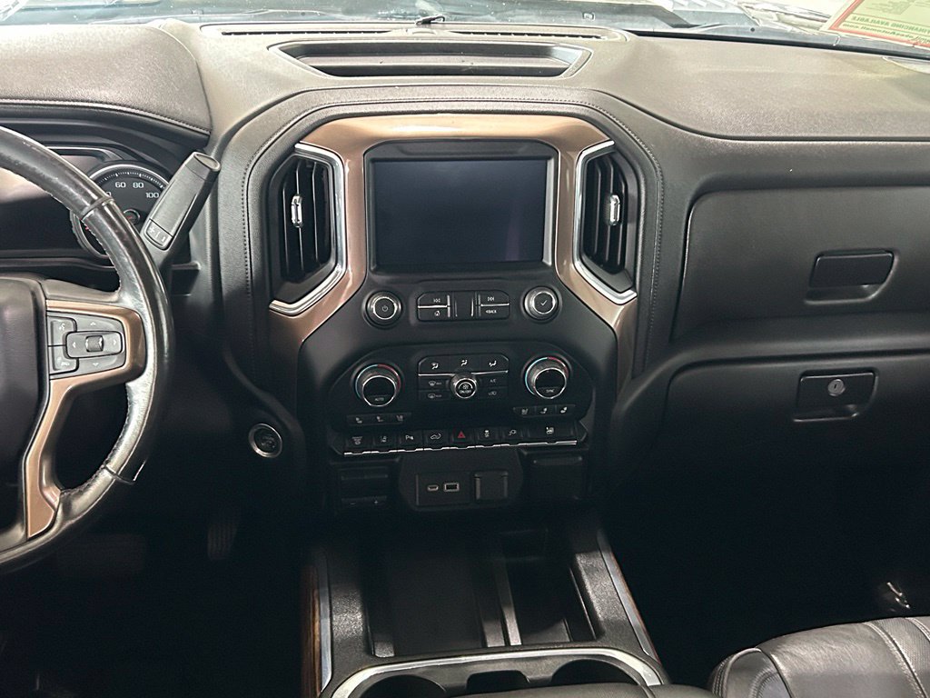 Used 2022 Chevrolet Silverado 3500 High Country w/ Technology Package AWD/4WD image 10