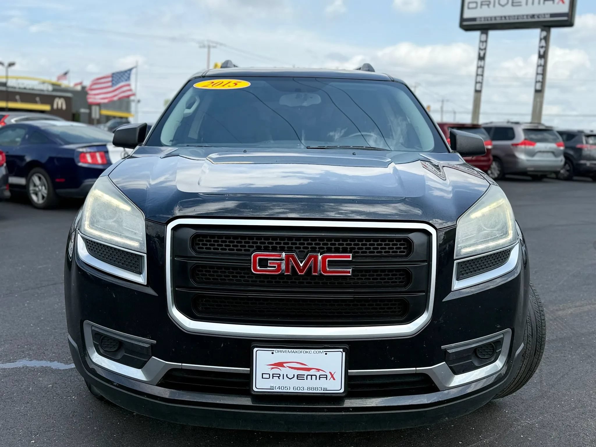 Used 2015 GMC Acadia SLE FWD image 18