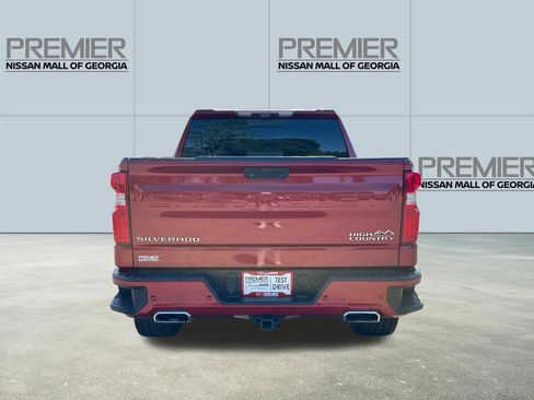 Used 2020 Chevrolet Silverado 1500 High Country w/ Technology Package AWD/4WD image 5